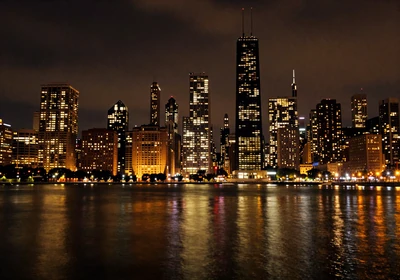 Chicago skyline reflected in Lake Michigan - local dating in the Windy City
